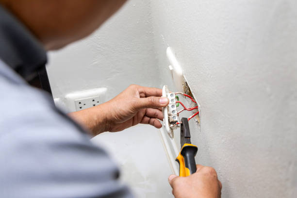 Best Affordable Emergency Electrician  in West Monroe, MI